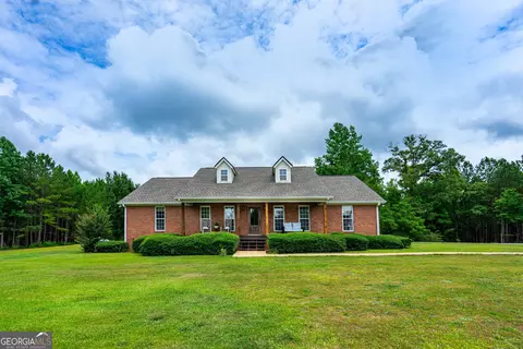 552 Hillcrest Rd, Hogansville, GA 30230