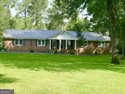 234 Brookwood Dr, Dublin, GA 31021