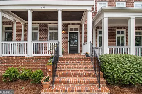 659 Brennan Dr, Decatur, GA 30033