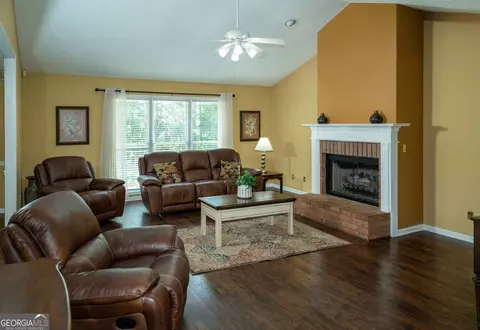 160 Wellington Dr, Lagrange, GA 30241 photo 10