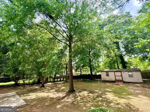 Exterior - 407 Camelot Dr, Lagrange, GA 30241 photo 13 of 14