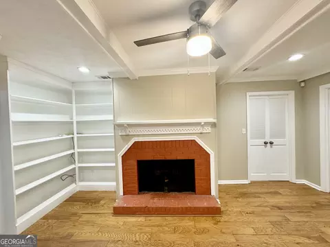Living - 407 Camelot Dr, Lagrange, GA 30241 photo 5 of 5