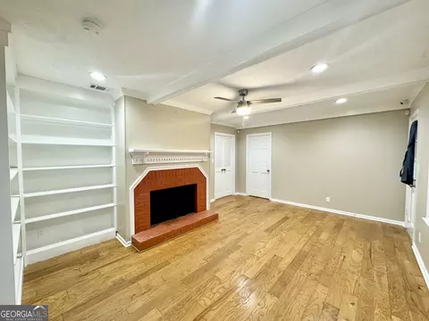 Living - 407 Camelot Dr, Lagrange, GA 30241 photo 3 of 5
