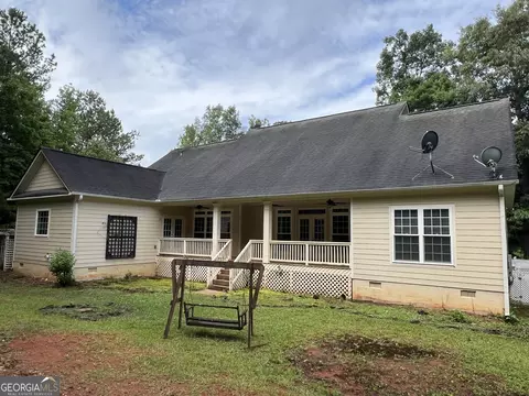 Exterior - 134 Deer Pointe Run, Lagrange, GA 30240 photo 6 of 12