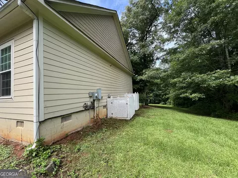 Exterior - 134 Deer Pointe Run, Lagrange, GA 30240 photo 11 of 12