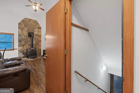 Entry Way - 1406 Tipperary Ct, Monroe, GA 30656 photo 4 of 4
