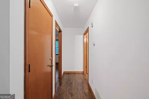 Entry Way - 1406 Tipperary Ct, Monroe, GA 30656 photo 1 of 4