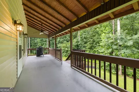 Exterior - 1406 Tipperary Ct, Monroe, GA 30656 photo 5 of 7