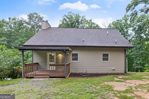 Exterior - 1406 Tipperary Ct, Monroe, GA 30656 photo 3 of 7
