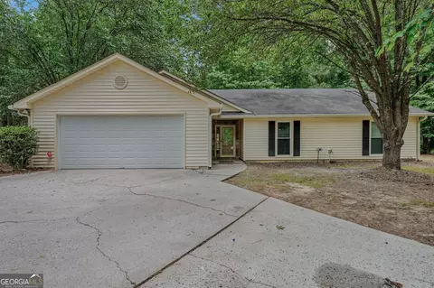1072 Crystal Springs Trl, Hampton, GA 30228