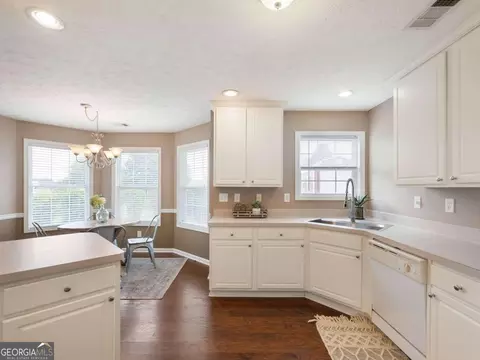 1005 Brynn Dr, Winder, GA 30680 photo 11