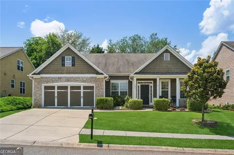 1824 Madrid Falls Dr, Braselton, GA 30517