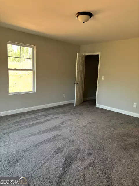 227 Hillandale St, Cornelia, GA 30531 photo 4