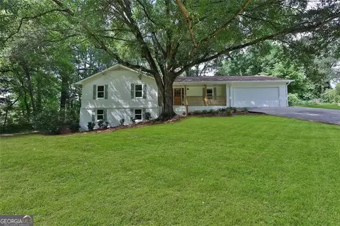 354 Lamancha Ct, Lawrenceville, GA 30044