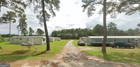 38 Mobile Homes Juniper High Bluff Central Ave, Waycross, GA 31501