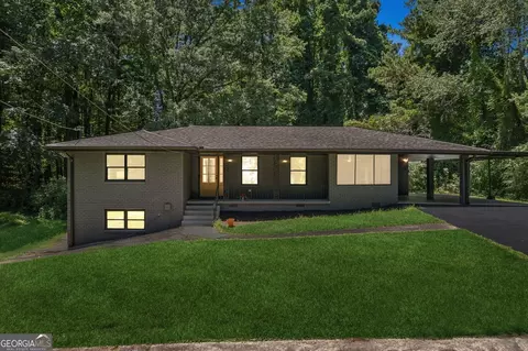 4272 Loveless Dr, Ellenwood, GA 30294