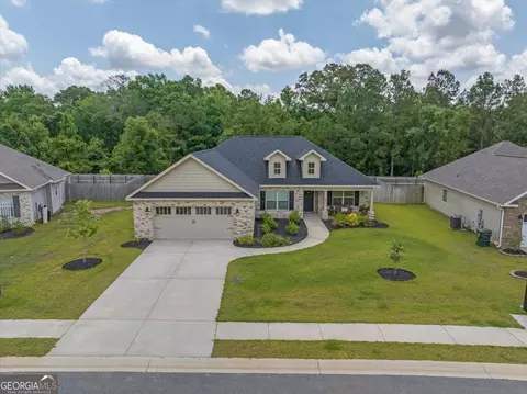 224 Creek Ridge Dr, Warner Robins, GA 31088