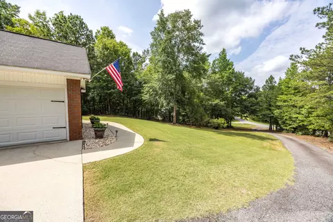56 Eagles Pointe Loop, Midland, GA 31820 photo 4