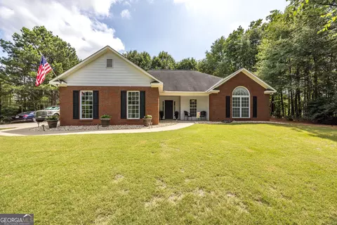 56 Eagles Pointe Loop, Midland, GA 31820