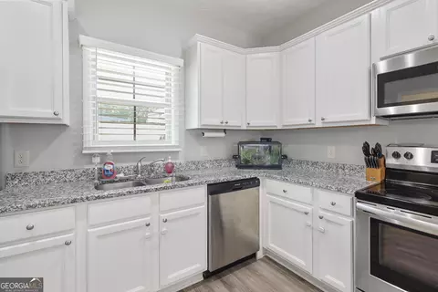 251 Edgemont Ct, Lagrange, GA 30240 photo 12