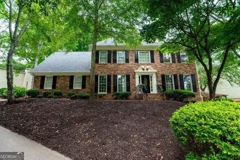 660 Battersea Dr, Lawrenceville, GA 30044
