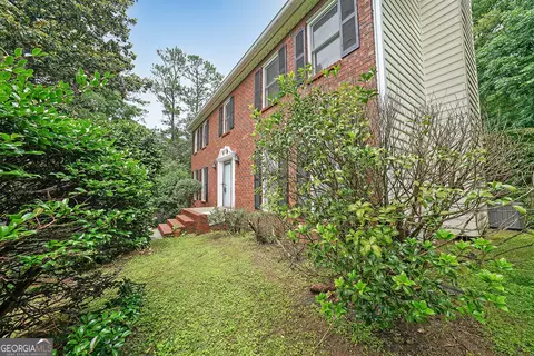 4273 Deerbrook Way SW, Lilburn, GA 30047