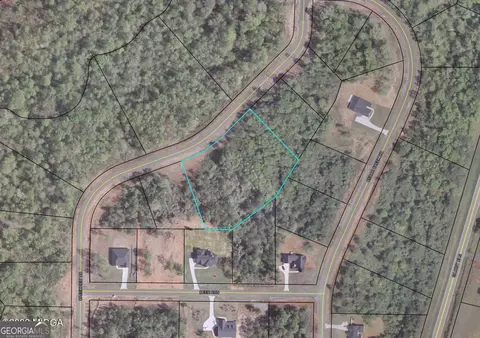 68 Creekview Dr, Forsyth, GA 31029