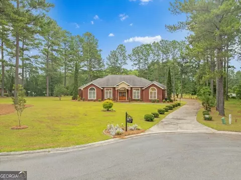 641 Fairfield Dr, Dublin, GA 31021 photo 2