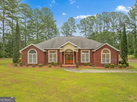 641 Fairfield Dr, Dublin, GA 31021