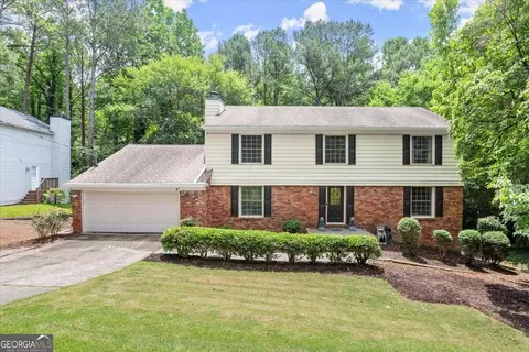 181 Shadowlawn Rd SE, Marietta, GA 30067