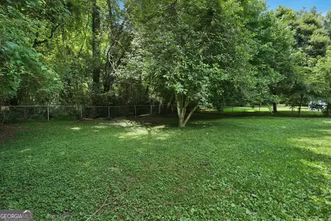 1094 Skylark Dr, Morrow, GA 30260 photo 5
