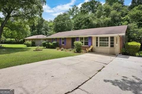 1094 Skylark Dr, Morrow, GA 30260 photo 4