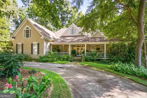 2796 Birdie Dr, Jonesboro, GA 30236