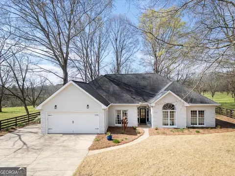 700 Skyline Dr, Madison, GA 30650