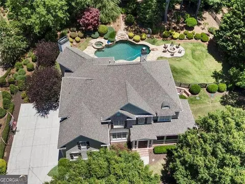 153 Triple Crown Ct, Milton, GA 30004