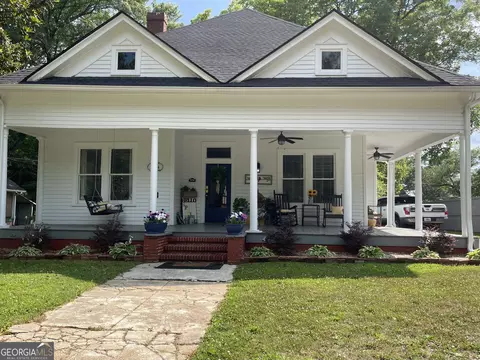 174 E Washington St, Summerville, GA 30747
