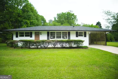 350 Kelly Dr, Fayetteville, GA 30214