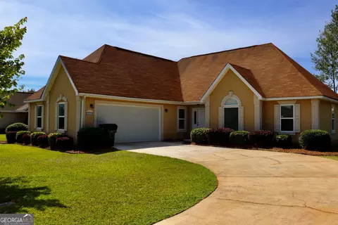 205 Blake Ter, Warner Robins, GA 31088