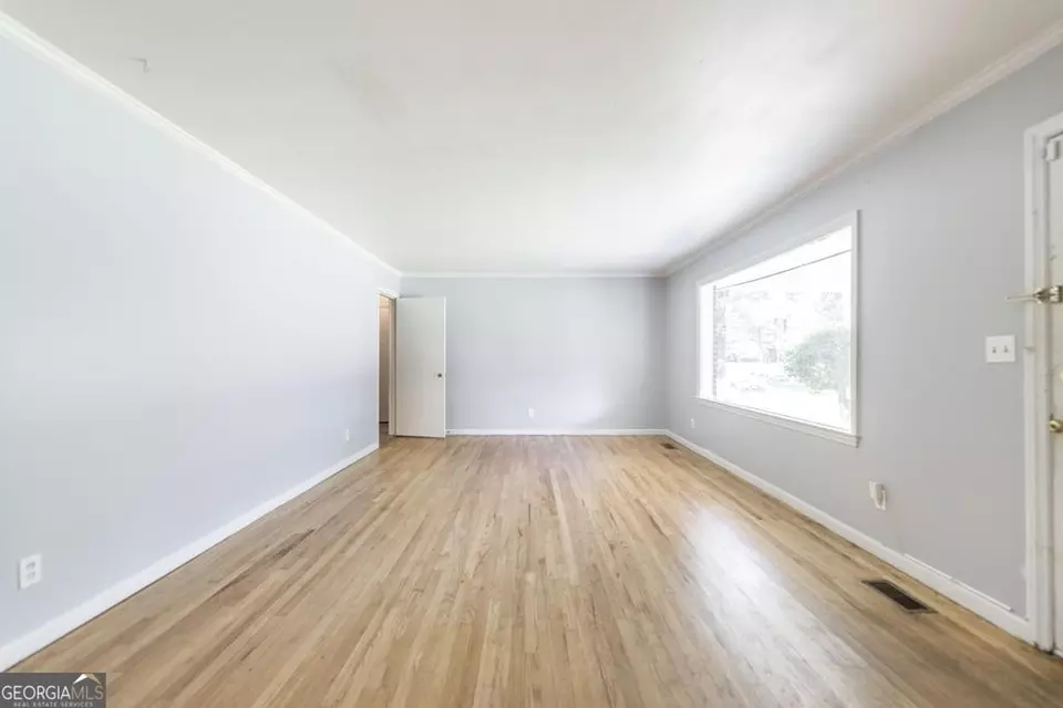  103 Dewey St, Warner Robins, GA 31093 photo 9