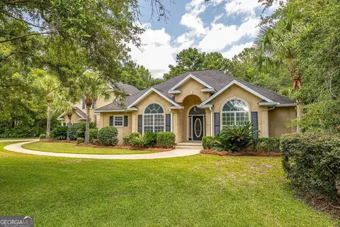 203 Red Maple Ln, Brunswick, GA 31523