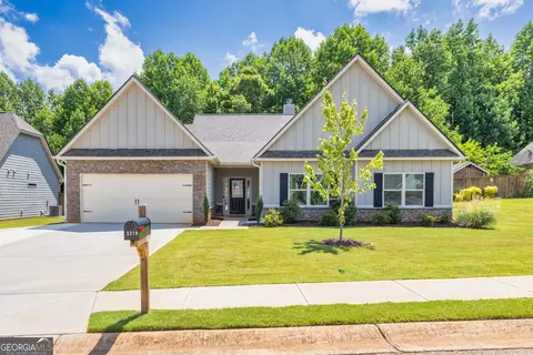 3379 Kottayam Ct, Statham, GA 30666