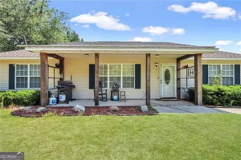 234 Jason St, Nahunta, GA 31553