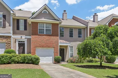 66 Oak Green Dr, Lawrenceville, GA 30044