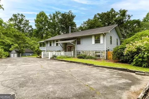5465 Walker St, Young Harris, GA 30582