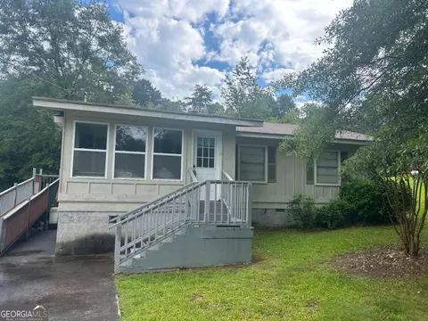 42 Lewis Barrett Blvd NE, Rome, GA 30161