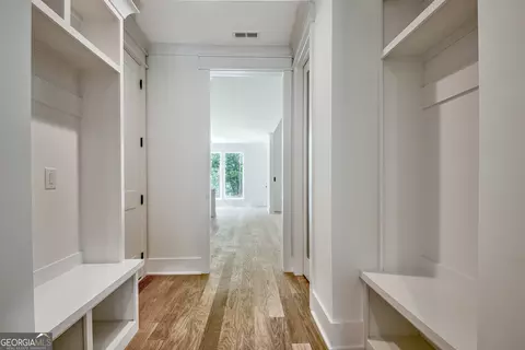 Entry Way - 140 Grace Hope Dr, Brooks, GA 30205 photo 6 of 8