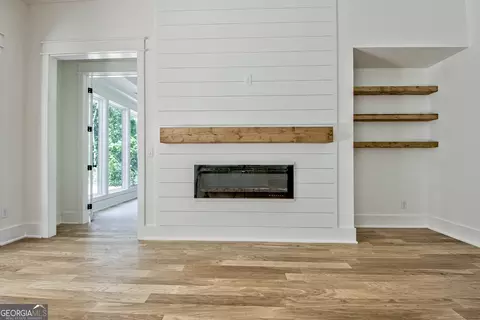 Living - 140 Grace Hope Dr, Brooks, GA 30205 photo 4 of 4