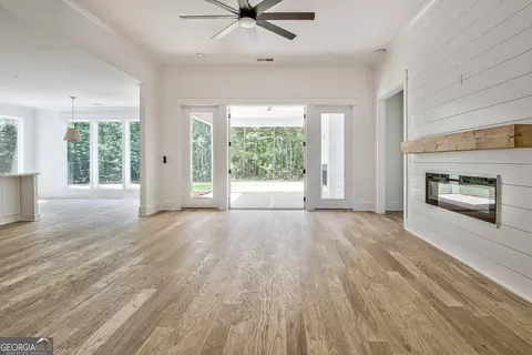 Living - 140 Grace Hope Dr, Brooks, GA 30205 photo 3 of 4