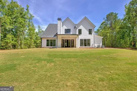 Exterior - 140 Grace Hope Dr, Brooks, GA 30205 photo 7 of 9