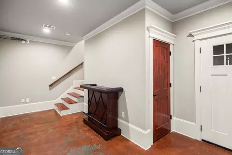 Entry Way - 187 Pine St, Commerce, GA 30529 photo 5 of 7
